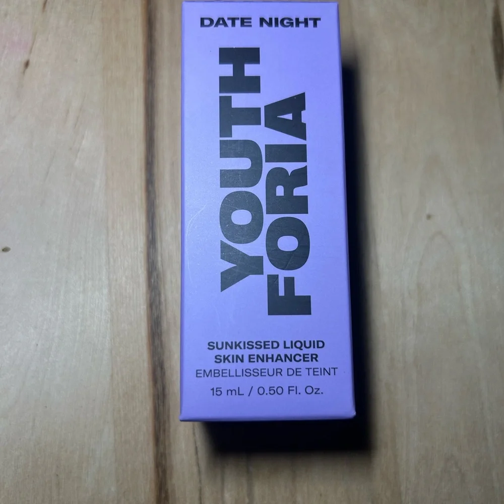YOUTH FORIA Date Night Sunkissed Liquid Skin Enhancer - Bronzy, New in box
